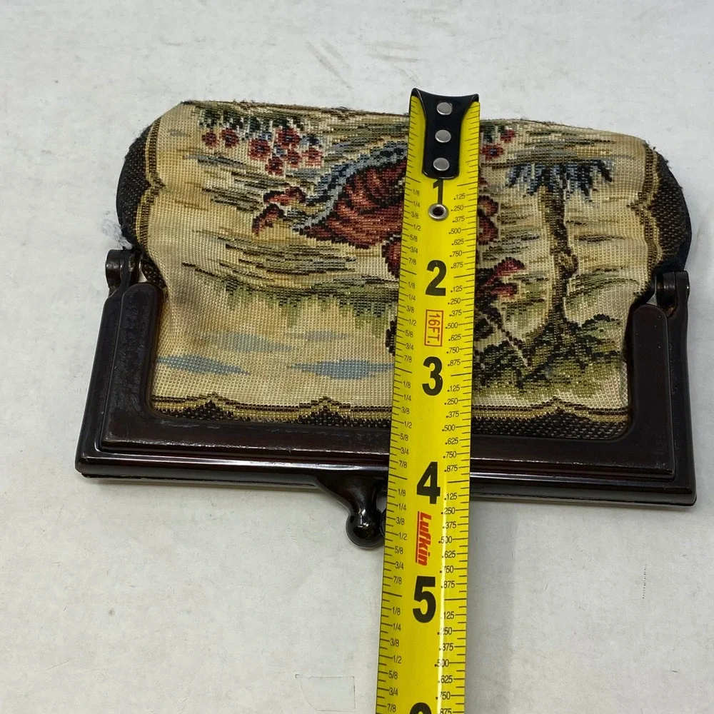 Vintage Petit Point Tapestry Coin Purse Kiss Lock Faux Tortoise Frame NO 502
